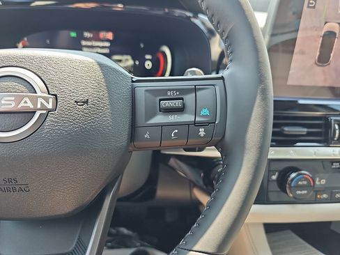 New 2026 Nissan Pathfinder SL w/ SL Premium Package FWD image 23