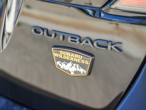 Used 2018 GMC Sierra 1500 Denali w/ Denali Ultimate Package image 40