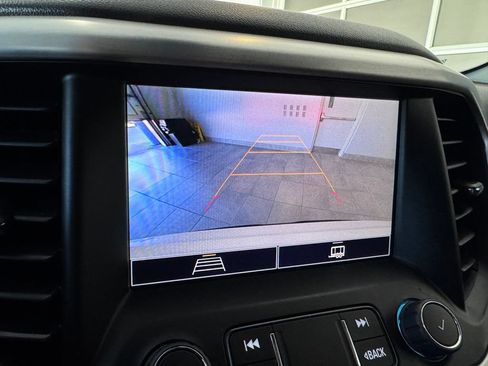 Certified 2023 GMC Acadia SLE w/ Driver Convenience Package AWD/4WD image 20