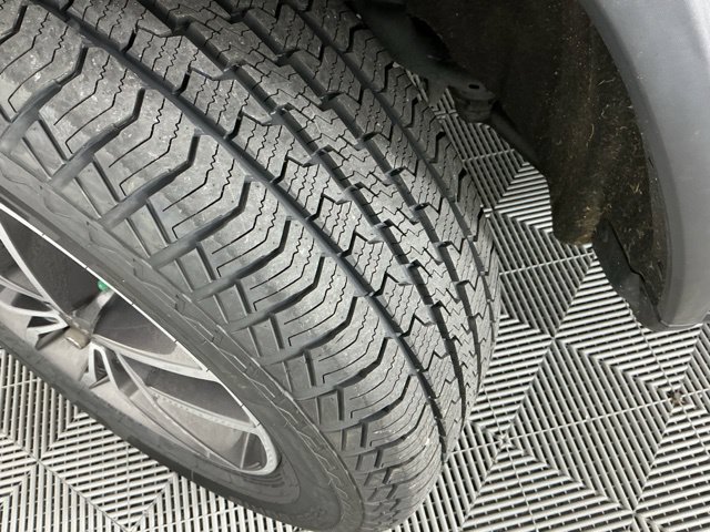 Used 2019 Jeep Grand Cherokee Limited AWD/4WD image 20