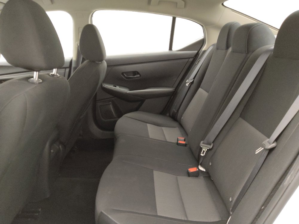 Used 2025 Nissan Sentra SV FWD image 18