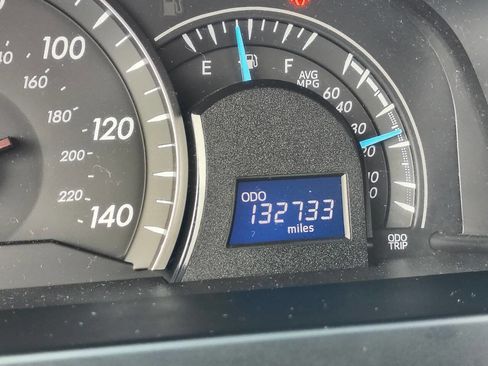 Used 2015 Toyota Camry LE image 16