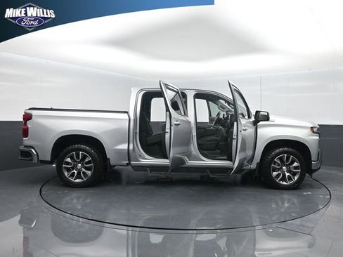 Used 2020 Chevrolet Silverado 1500 LT w/ Texas Edition AWD/4WD image 27