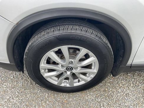 Used 2018 Nissan Rogue SV w/ Premium Package AWD/4WD image 28