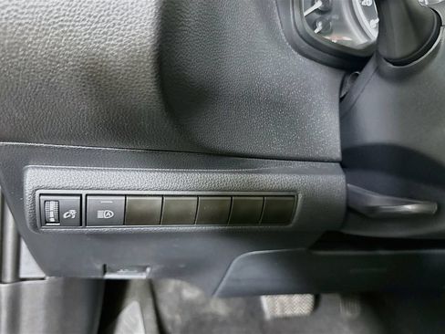 Used 2022 Toyota Corolla LE FWD image 17