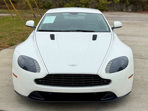 Used 2015 Aston Martin V8 Vantage GT image 6