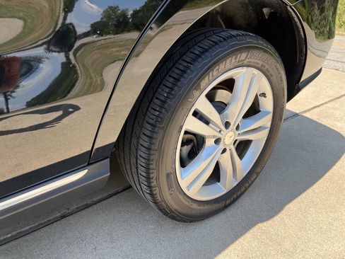 Used 2014 Mercedes-Benz ML 350 4MATIC image 47