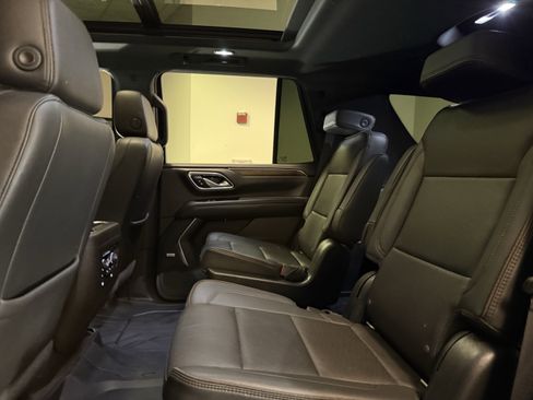 Used 2021 Chevrolet Tahoe High Country w/ Premium Package 2 RWD image 16
