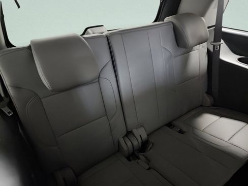 Used 2018 Chevrolet Tahoe LT w/ Luxury Package image 19