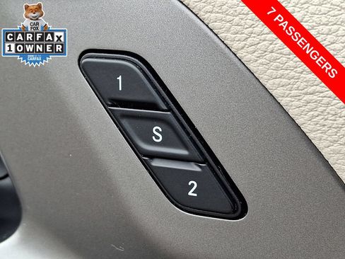 Used 2024 Chrysler Pacifica Touring-L FWD image 26