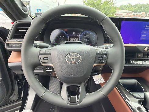 New 2026 Toyota Crown Signia AWD/4WD image 25