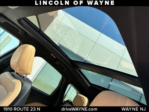 Certified 2022 Lincoln Corsair Reserve w/ Equipment Group 201A AWD/4WD image 15