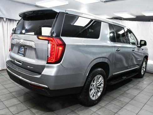 Used 2023 GMC Yukon XL SLT w/ SLT Premium Package AWD/4WD image 6