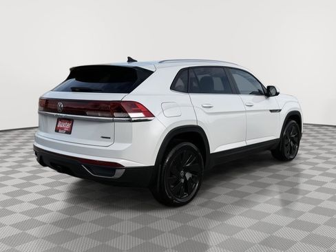 New 2026 Volkswagen Atlas Cross Sport SE AWD/4WD image 3