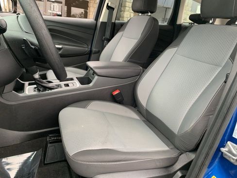 Used 2017 Ford Escape SE w/ Equipment Group 201A image 13