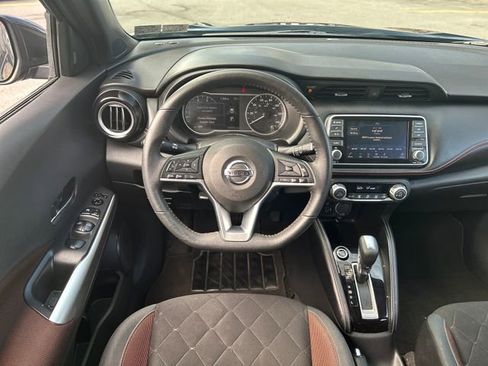 Used 2020 Nissan Kicks SR w/ Exterior Package image 14