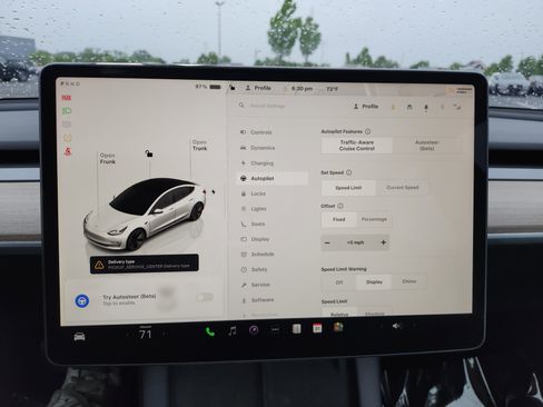 Used 2023 Tesla Model 3 Standard Range RWD image 30