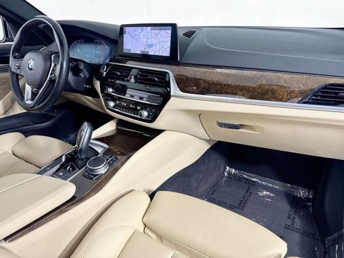 Used 2020 BMW 530i xDrive w/ Convenience Package image 36