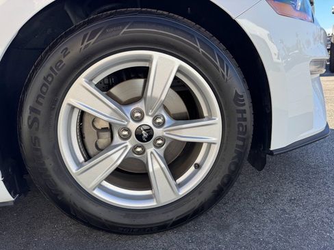 Used 2022 Ford Mustang Coupe image 12