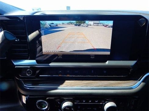 Used 2024 Chevrolet Silverado 1500 LT image 19