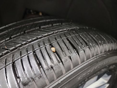 Used 2019 Cadillac Escalade Luxury w/ LPO, Radiant Package image 31