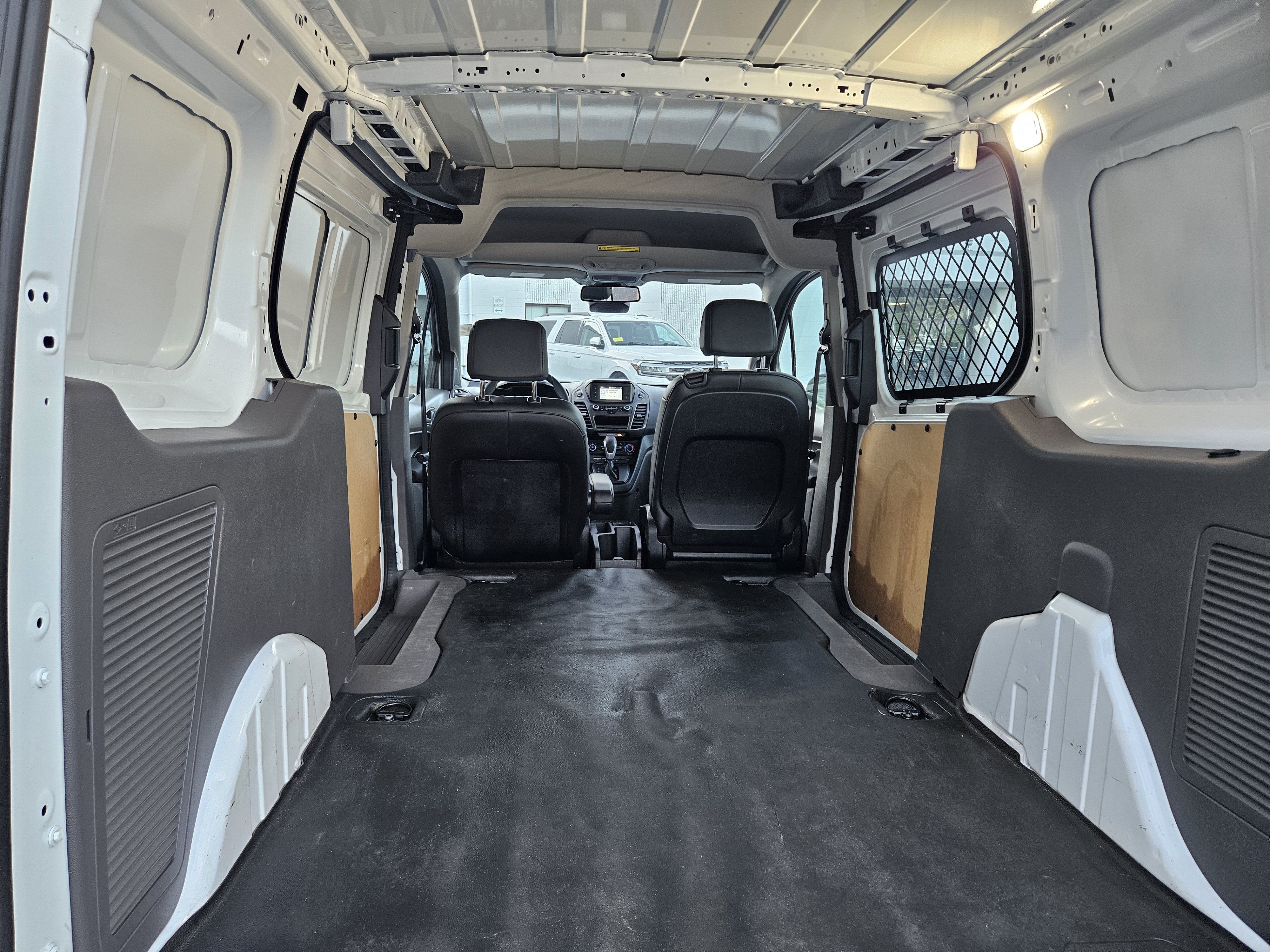 Used 2023 Ford Transit Connect XL w/ Trailer Tow Package FWD image 10
