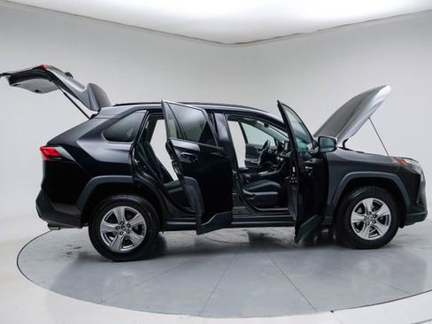 Used 2022 Toyota RAV4 XLE image 14