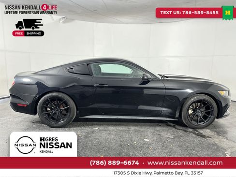 Used 2017 Ford Mustang Coupe image 13