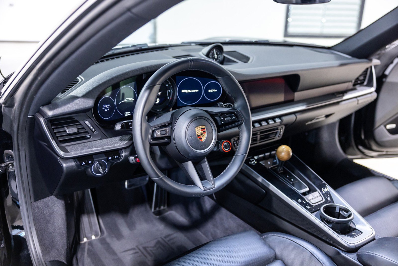 Used 2020 Porsche 911 Carrera RWD image 42