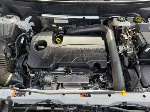 Used 2023 GMC Terrain Denali image 5