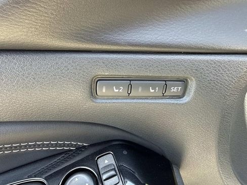 Used 2020 Nissan Altima 2.0 Platinum FWD image 21