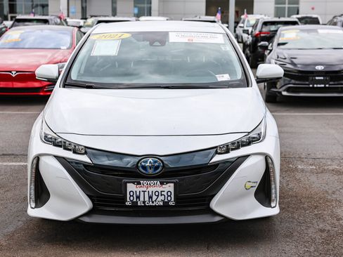 Certified 2021 Toyota Prius Prime XLE FWD image 20