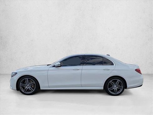 Used 2017 Mercedes-Benz E 300 image 9