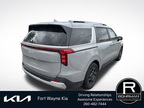 Certified 2025 Kia Carnival EX FWD image 6