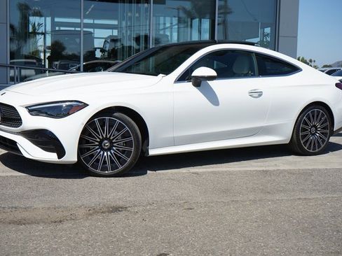 Certified 2026 Mercedes-Benz CLE 300 4MATIC Coupe image 4