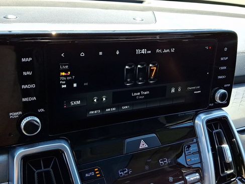 Used 2022 Kia Sorento SX AWD/4WD image 18