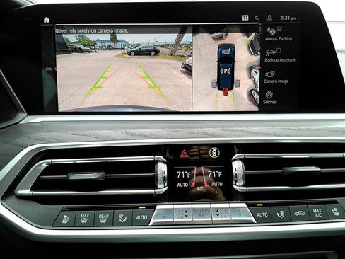 Used 2020 BMW X7 M50i image 21