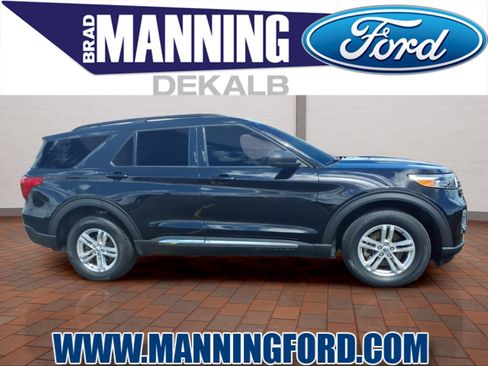 Used 2023 Ford Explorer XLT w/ Equipment Group 202A AWD/4WD image 1