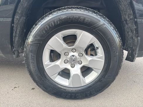 Used 2019 RAM 1500 Big Horn image 29