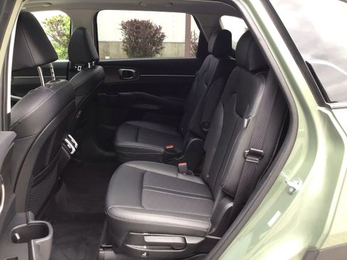 Used 2025 Kia Sorento X-Line EX AWD/4WD image 12