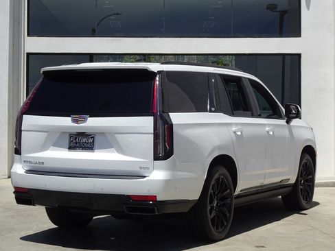 Used 2021 Cadillac Escalade Sport w/ Driver Assist Tech Package AWD/4WD image 7