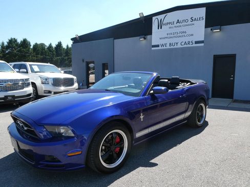Used 2014 Ford Mustang Premium w/ Equipment Group 202A RWD image 35