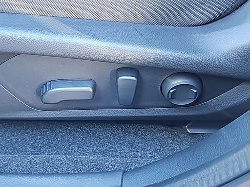 Used 2025 Subaru Crosstrek 2.5i Sport image 13