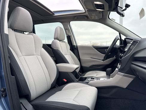 Used 2023 Subaru Forester Premium image 26