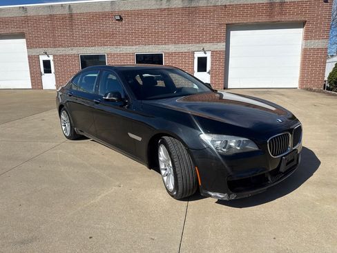 Used 2014 BMW 740Li xDrive AWD/4WD image 3