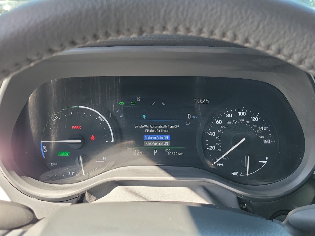 Used 2026 Toyota Sienna XLE FWD image 3