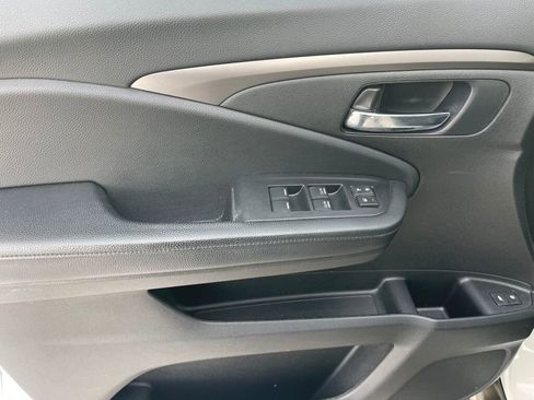 Certified 2018 Honda Pilot EX-L image 6