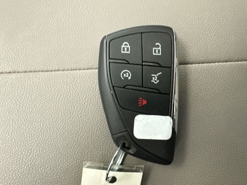 Certified 2025 GMC Terrain Elevation w/ Elevation Premium Package AWD/4WD image 32