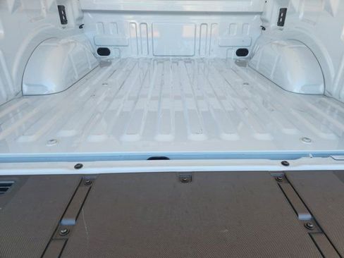 Used 2025 Ford F150 Raptor image 35