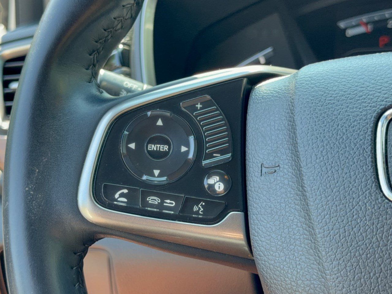 Used 2018 Honda CR-V EX-L image 18